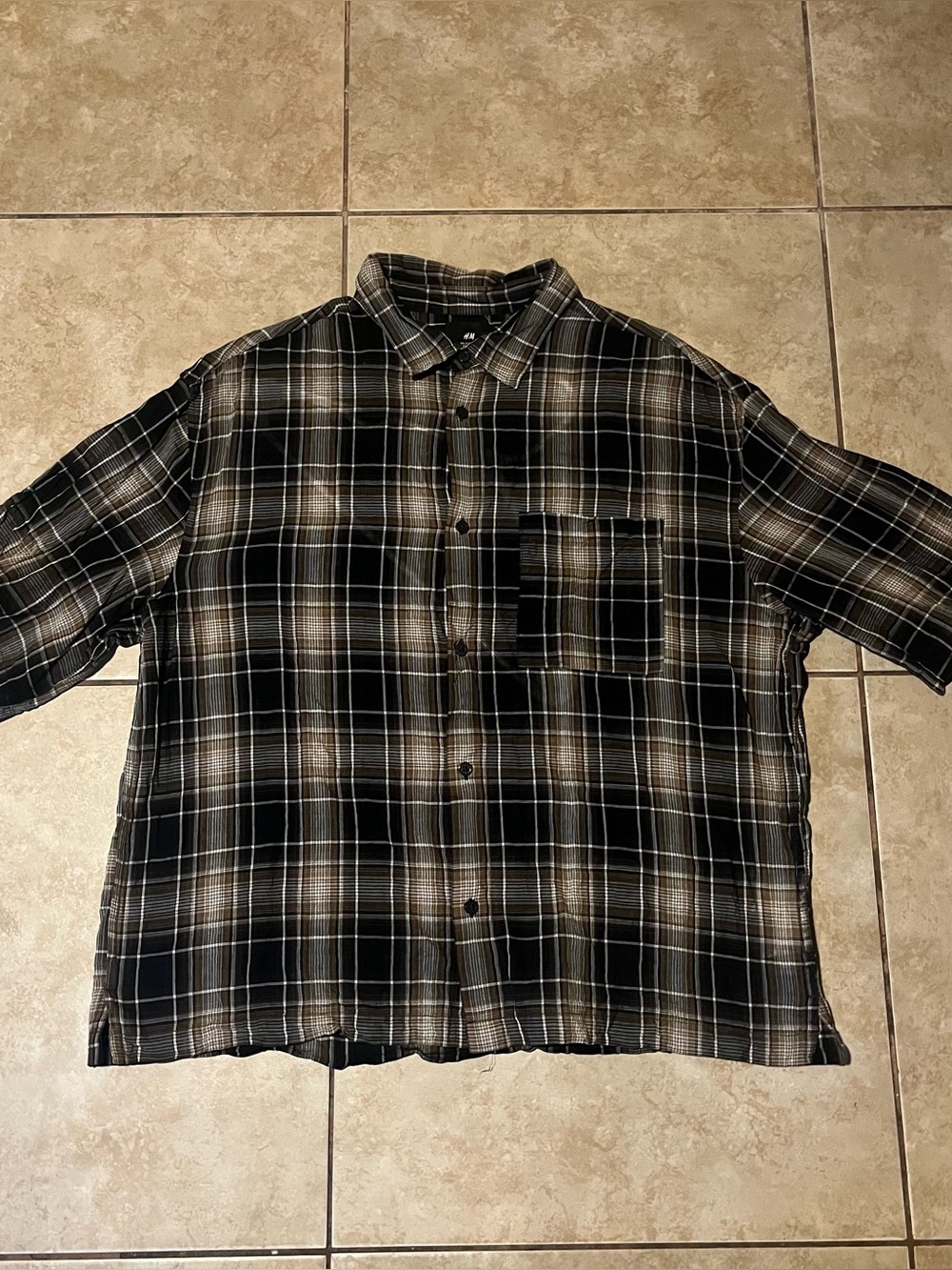 H&M Boxy Cropped Plaid Button Up Shirt